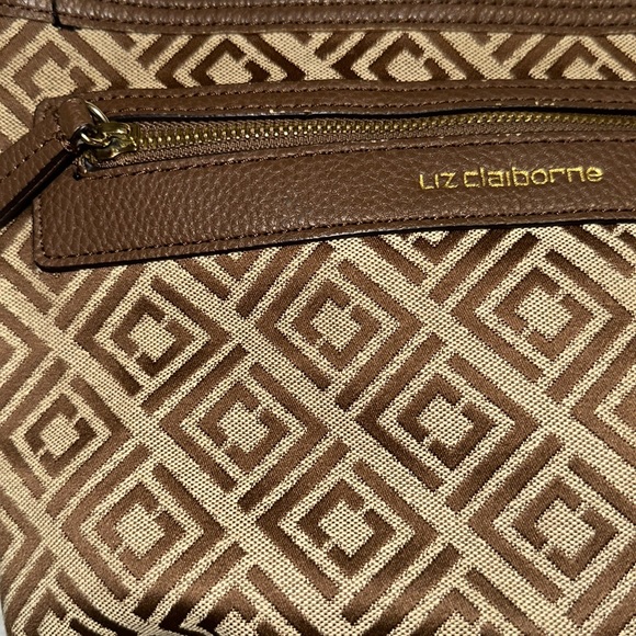 Liz Claiborne Monogram Bag - Picture 3 of 13